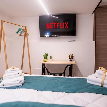 Teama House - In Centro - Politeama Apartmán