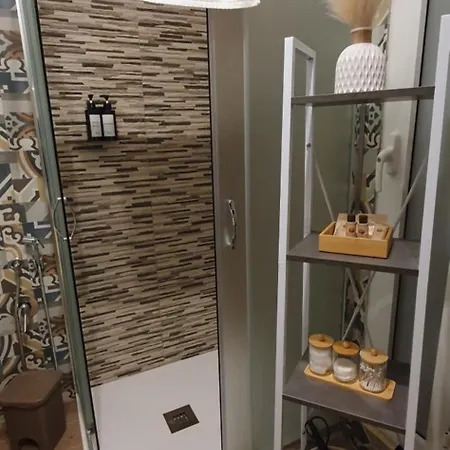 Teama House - In Centro - Politeama Apartmán *